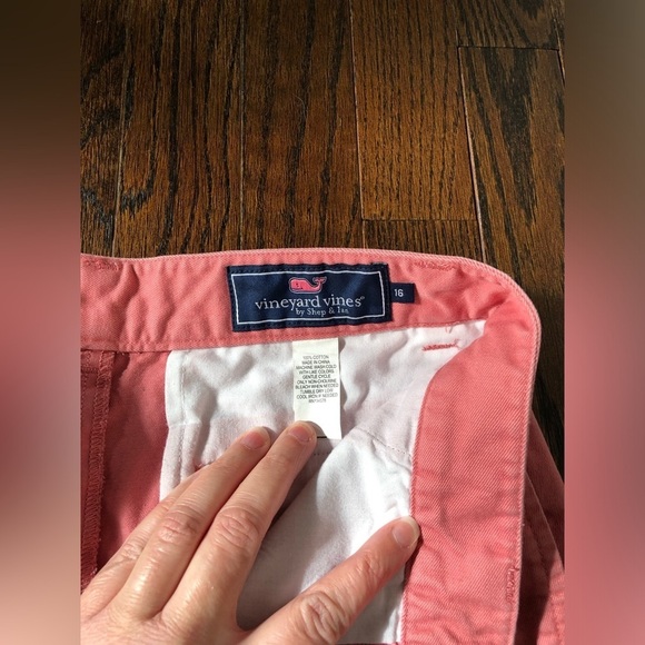 vineyard vines Boys 16 Salmon Pink Khaki Chino 9.5” inseam Shorts - VGUC! - Picture 4 of 10